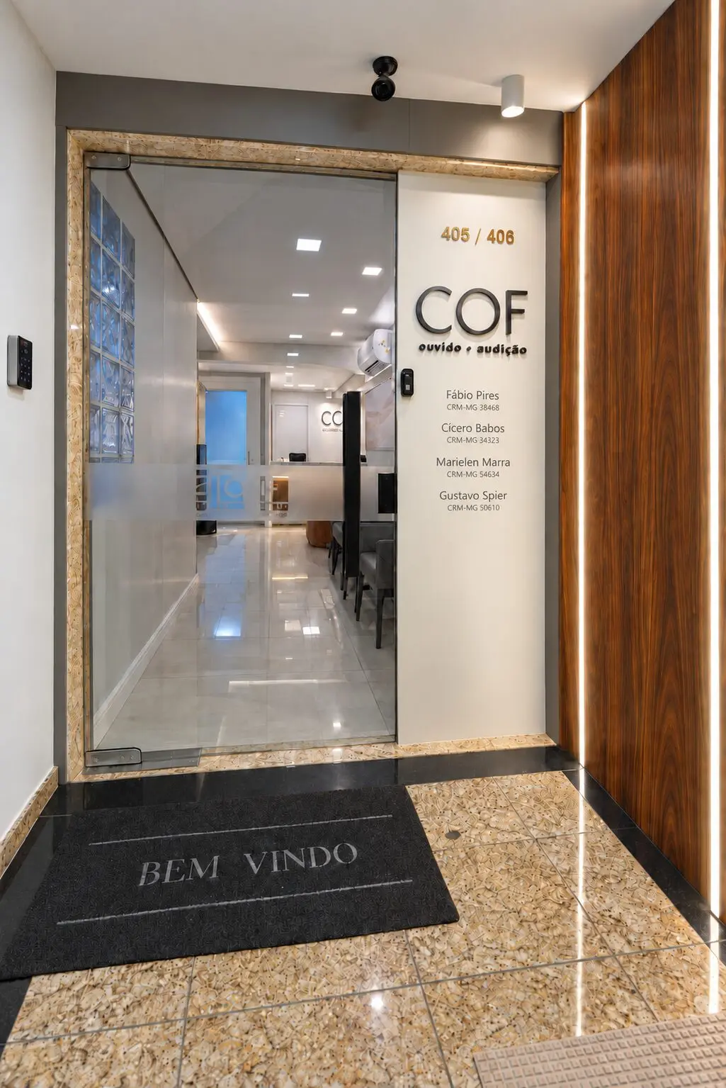 Entrada da clínica.